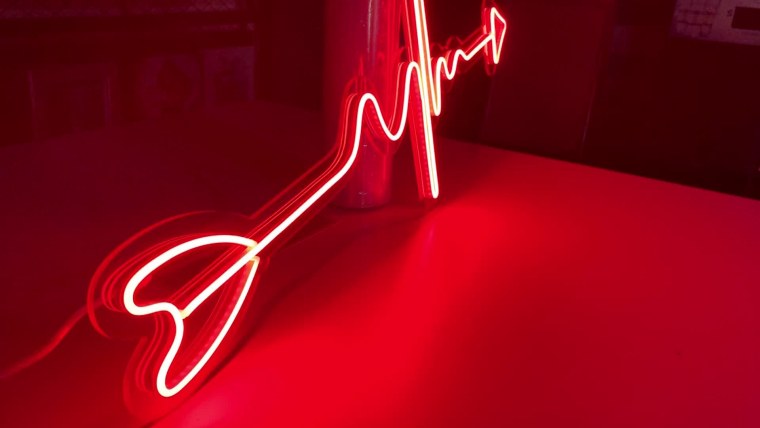 Неоновые надписи