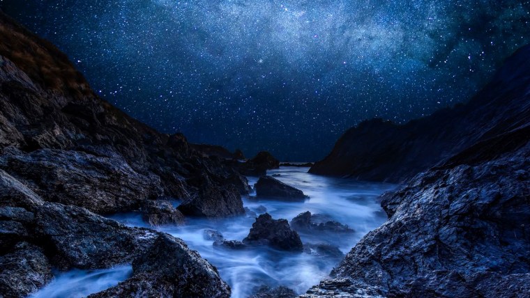 Горы река ночь