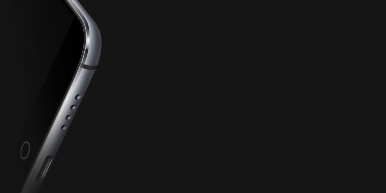 Смартфон на столе