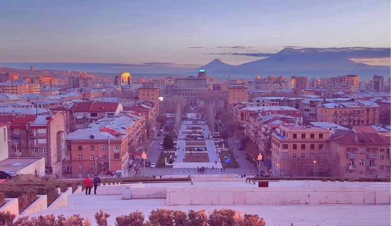 Ереван розовый город