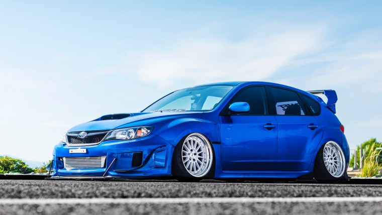 Субару Импреза WRX STI
