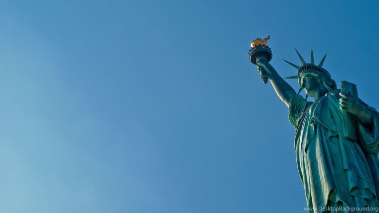 Статуя свободы Нью-Йорк ночью