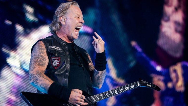 Джеймс Хэтфилд прическа