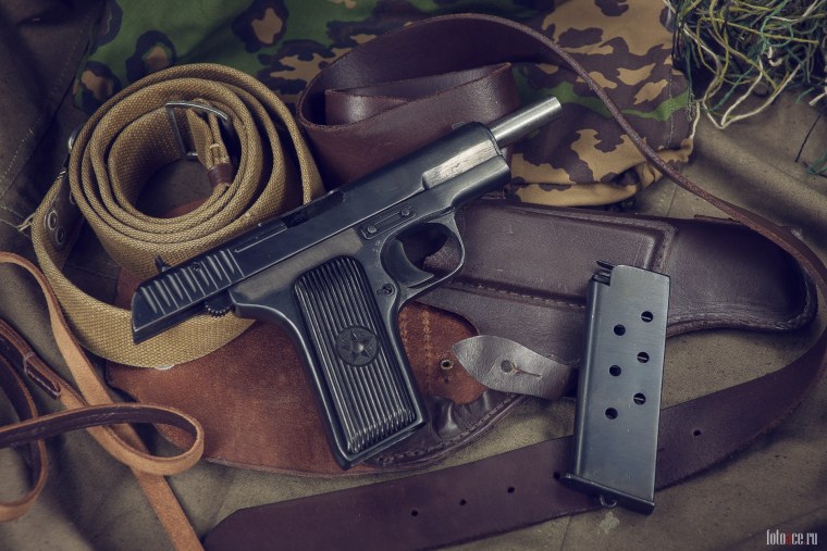 АК 47 пистолет ТТ