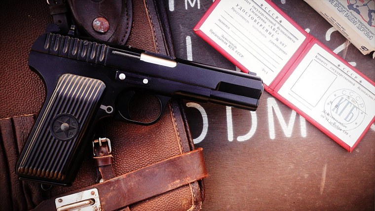 Оружие пистолет ТТ-33