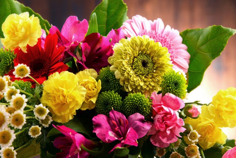 Яркие цветы