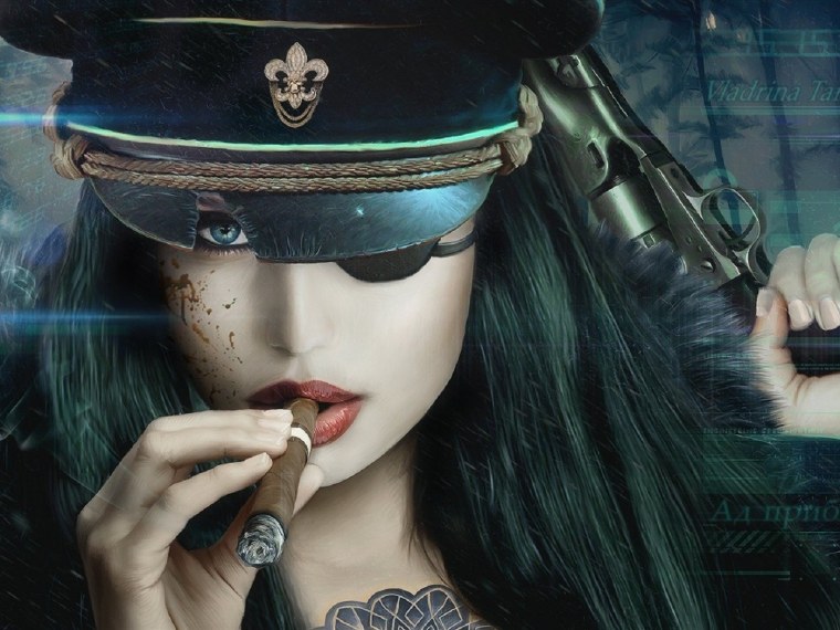 Девушка с сигарой в фуражке