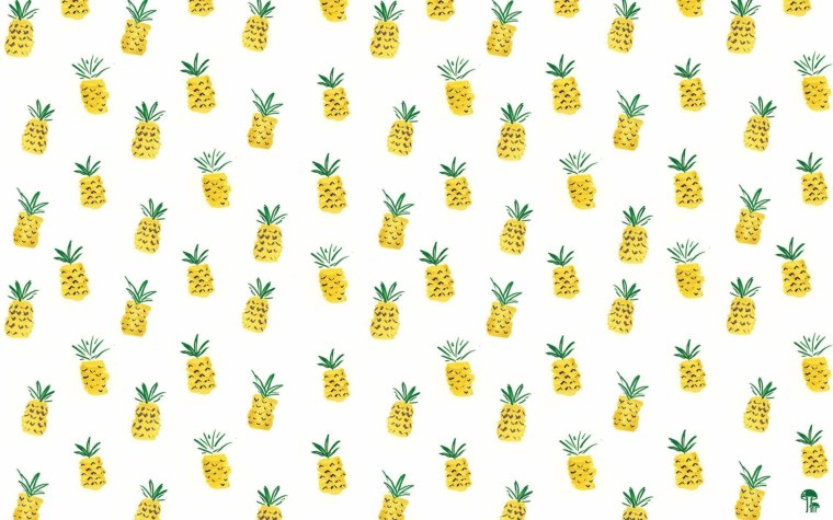 Ананас на красивом фоне