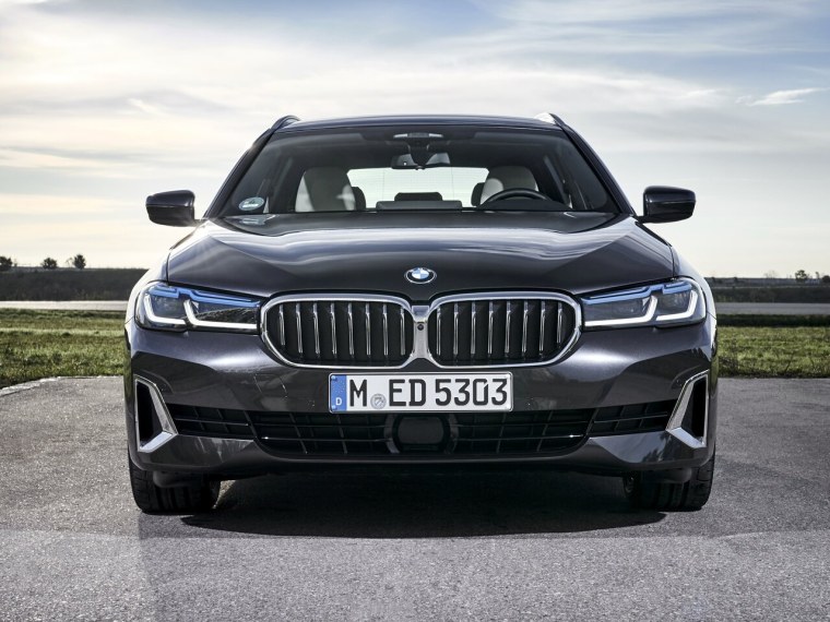 БМВ 530d XDRIVE 2021