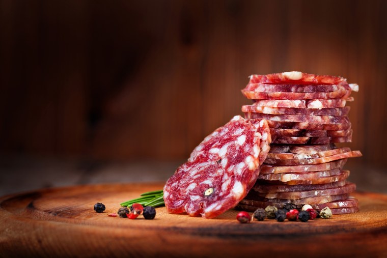 Сырокопченая колбаса