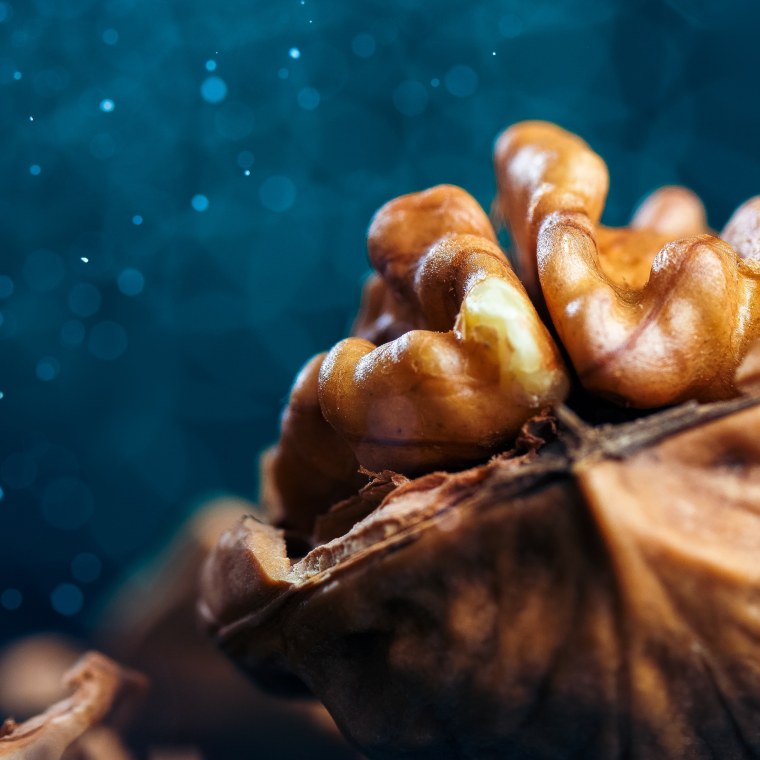 Орех грецкий