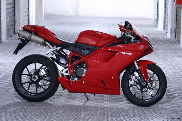 Ducati 1098 красный