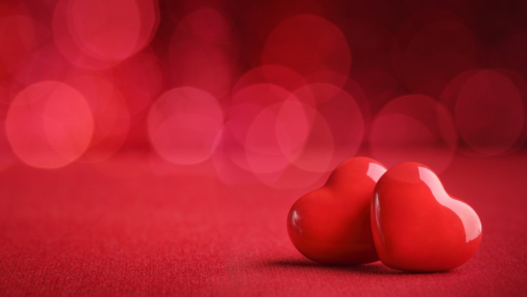 Сердце на Красном фоне