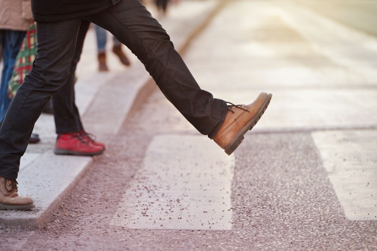 Первый шаг человека