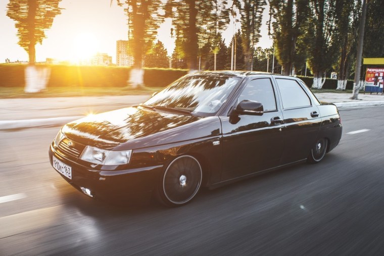 ВАЗ 2110 черная пацанская