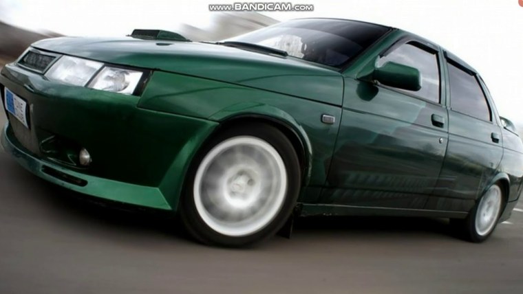 ВАЗ 2110 салатовая