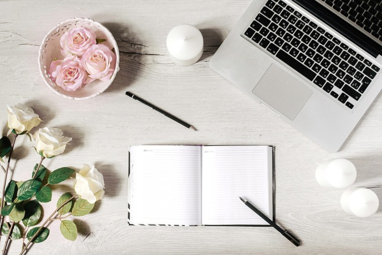 Ноутбук белые цветы