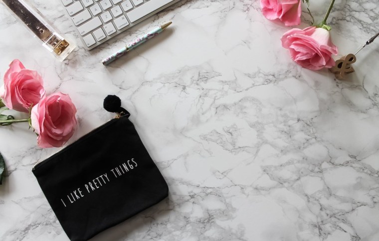 Цветы на мраморе