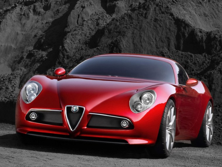 Машина Alfa Romeo 8c Competizione