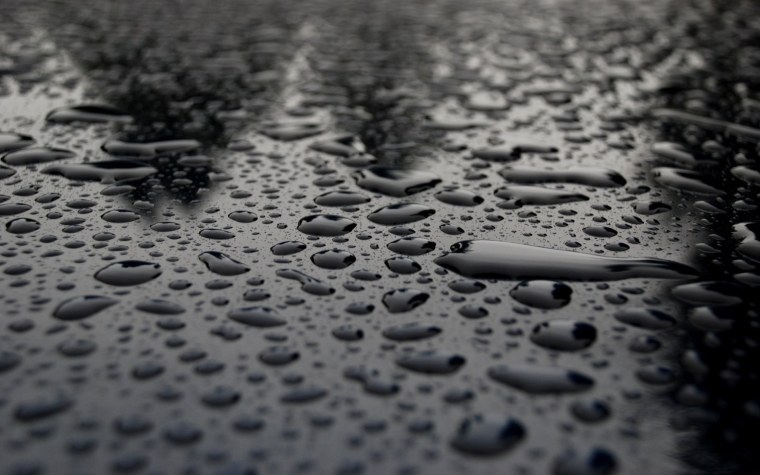 Капли на поверхности