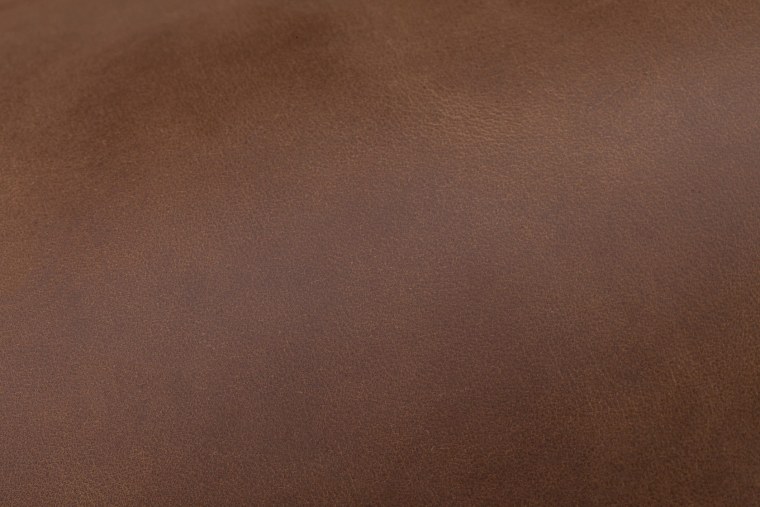 Шоколадно коричневый