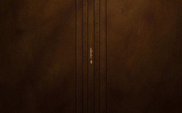 Темно коричневая кожа