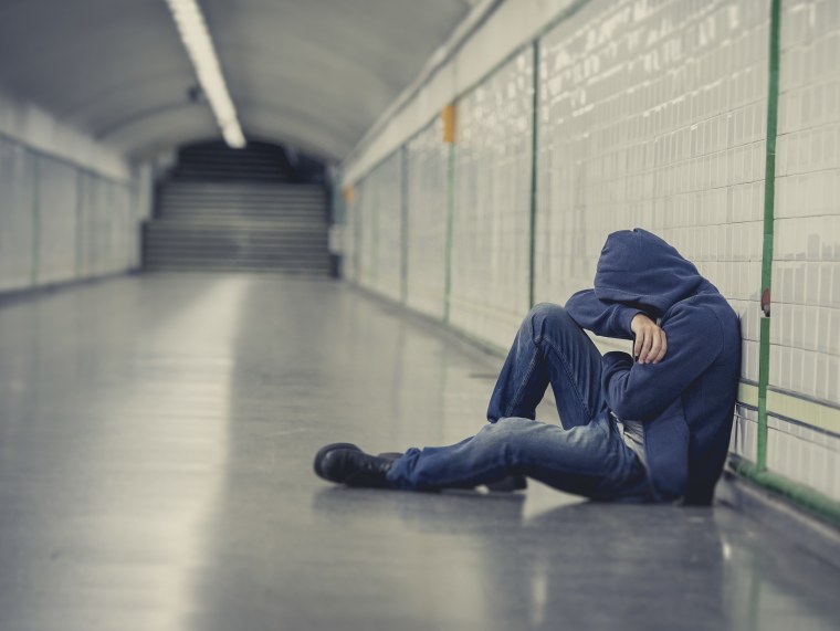 Грустный парень