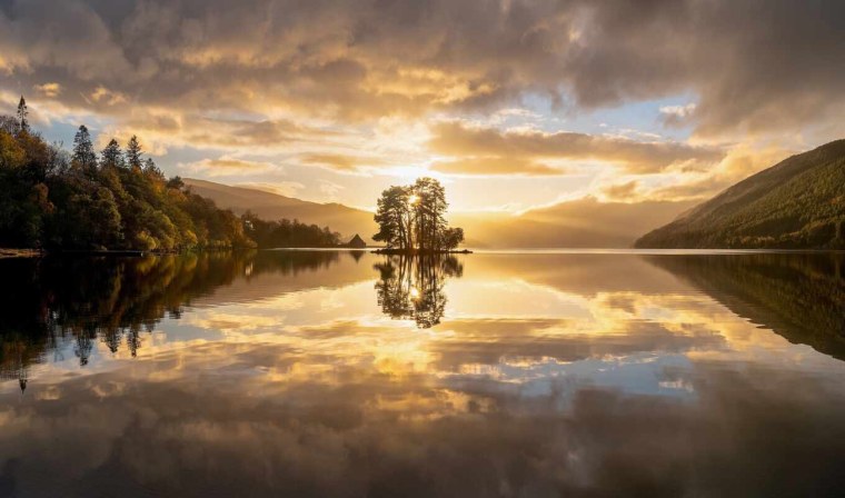 Озеро утро осень солнце