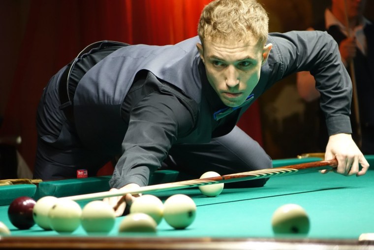 Тайлер Стайер бильярд