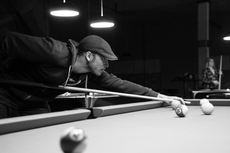 Бильярд мужчина