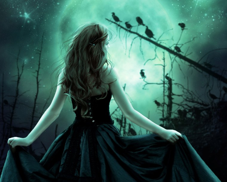 Красивые мистические девушки
