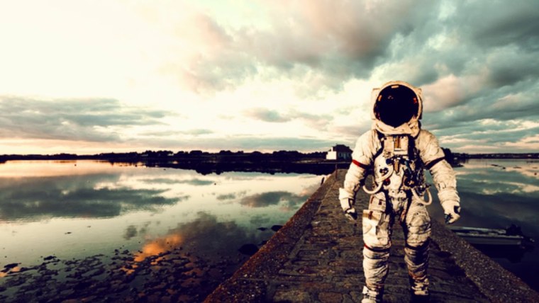 Одинокий космонавт арт