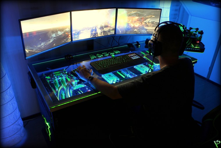 Игровой компьютер в квартире