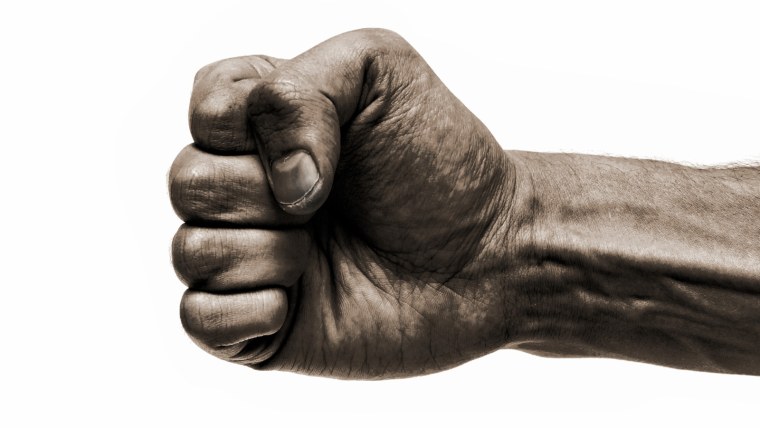 Сжатый кулак