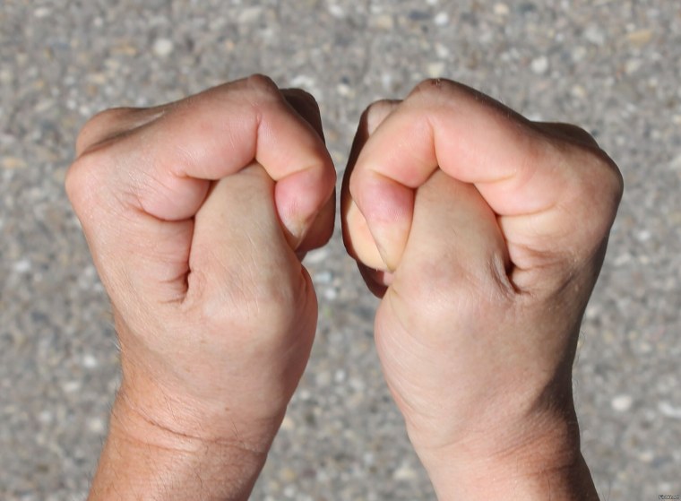 Сжатый кулак