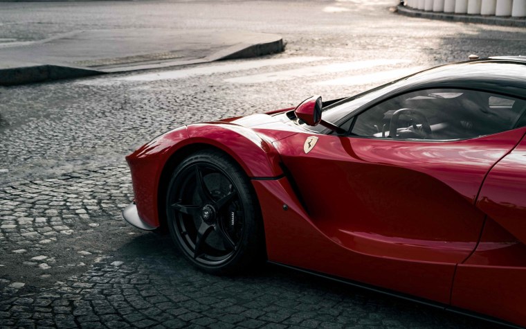 Scuderia Ferrari эмблема