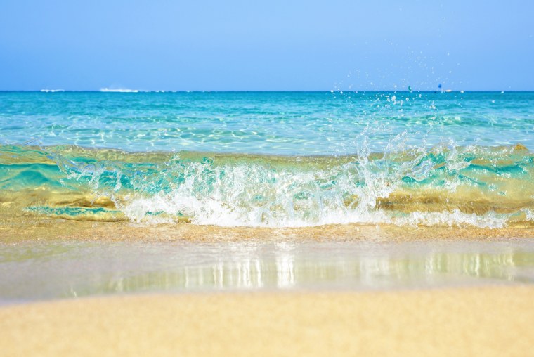 Море волны пляж