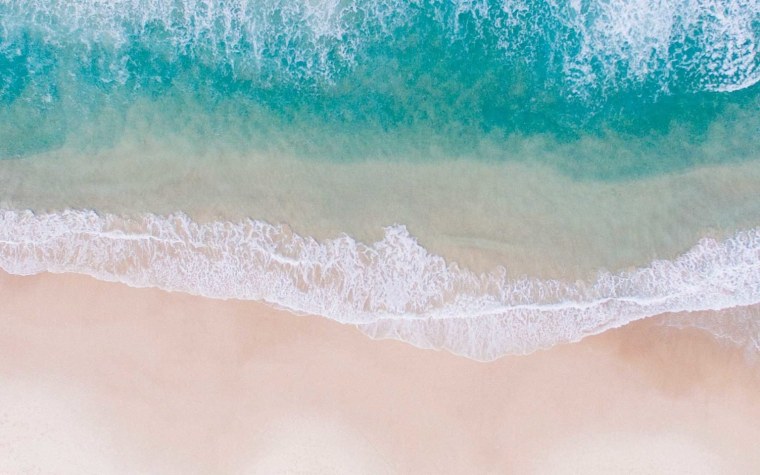 Бирюзовое море вид сверху