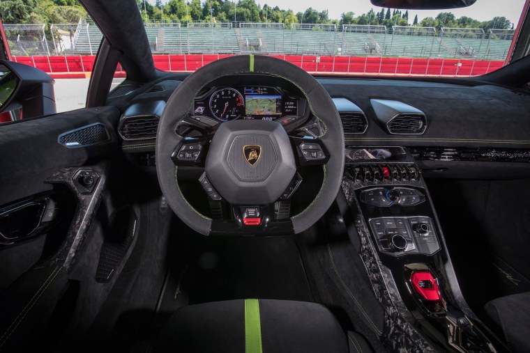 Lamborghini Huracan Performance салон