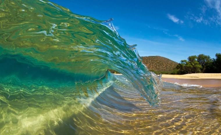 Прозрачная вода море