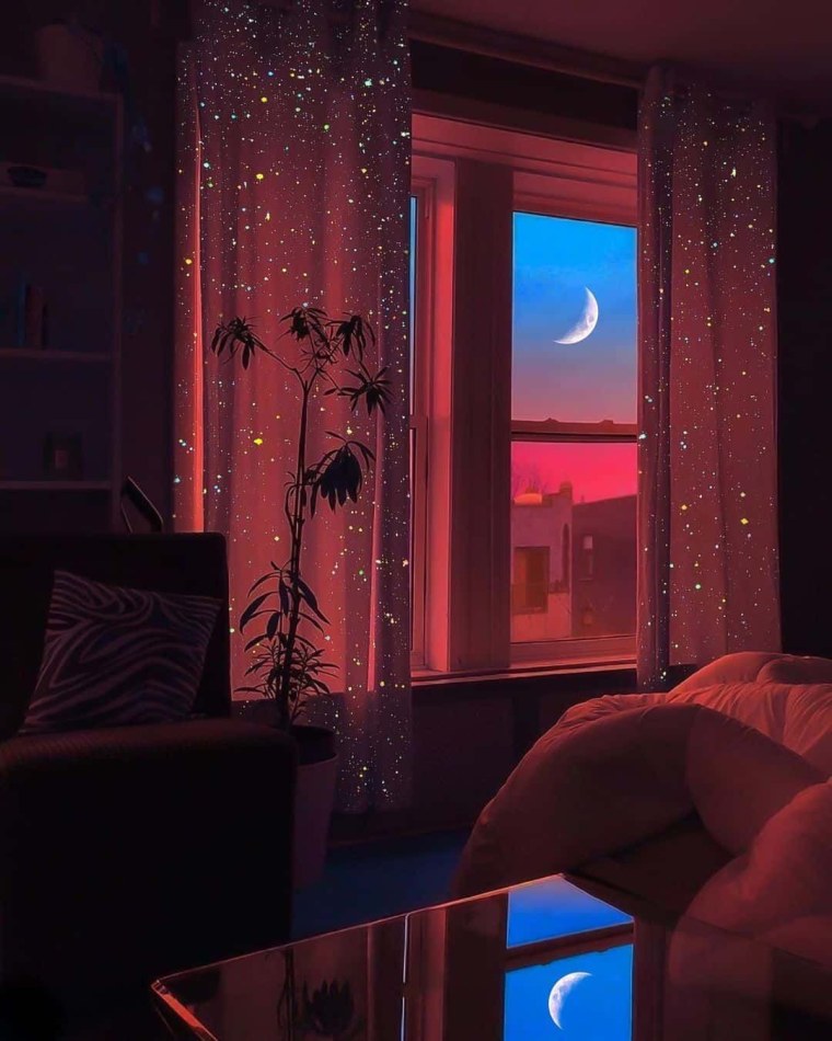 Красивая уютная комната ночью