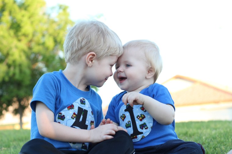 Старший и младший брат