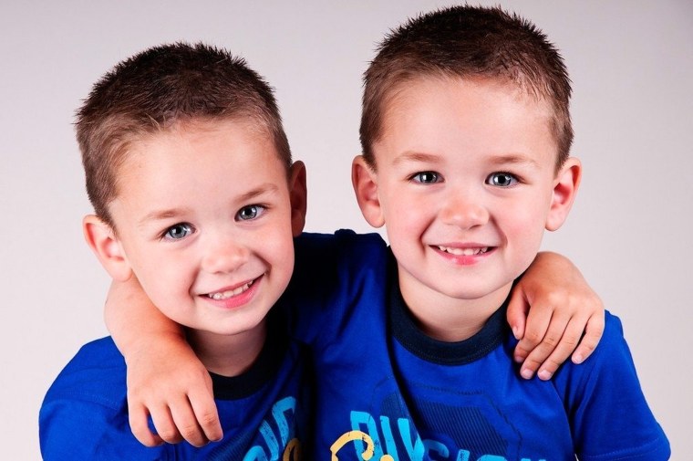 Близнецы мальчики
