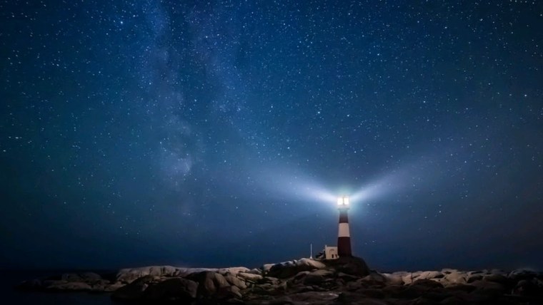 Маяк и звездное небо