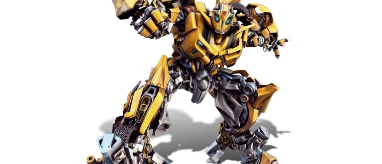 Бамблби на белом фоне