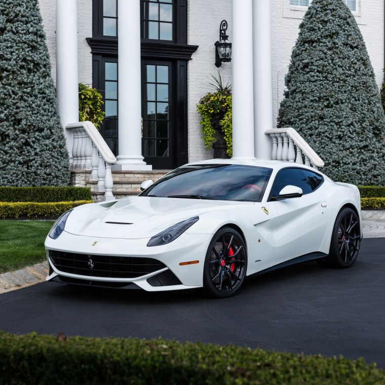 Феррари ф12 Берлинетта