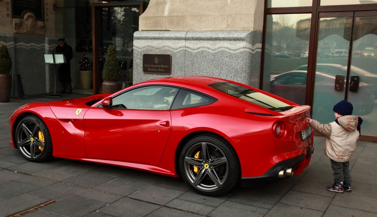 Феррари f12 Berlinetta 2020