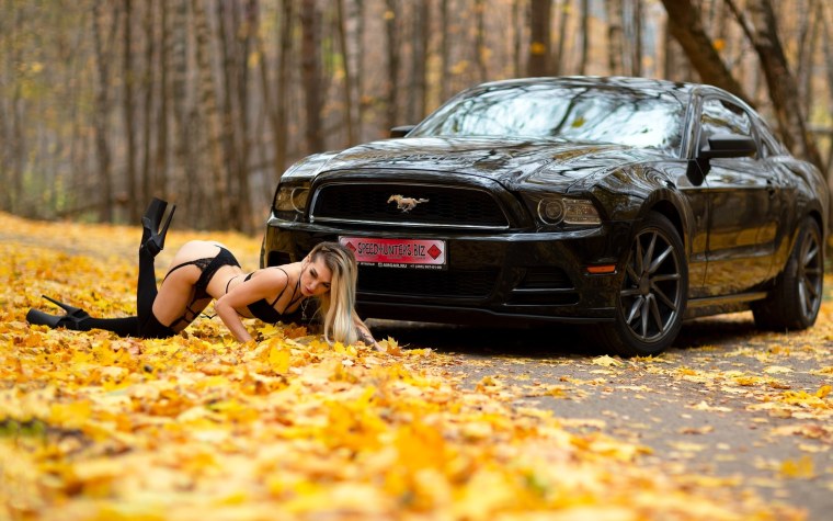 Ford Mustang + блондинка