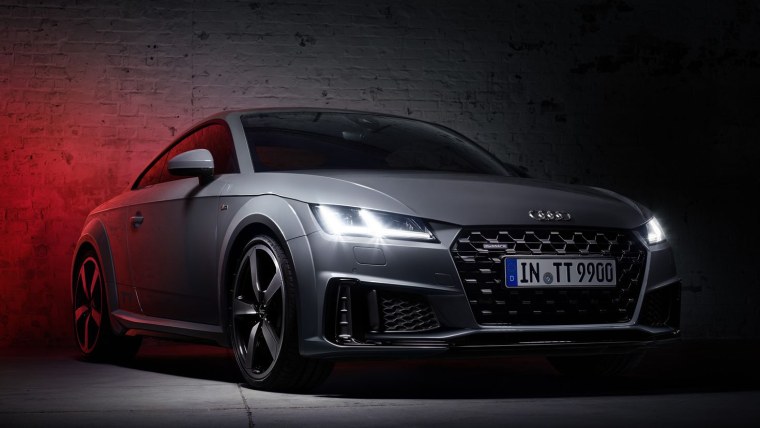 Audi TT quattro 2019