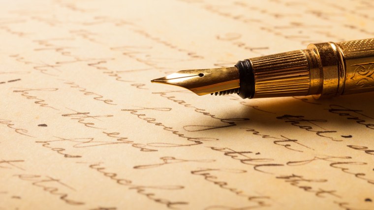 Перо и чернильница